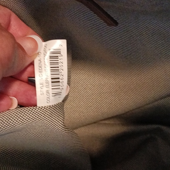 Vince Camuto leather Tote NWT❤️❤️ - Picture 8 of 16